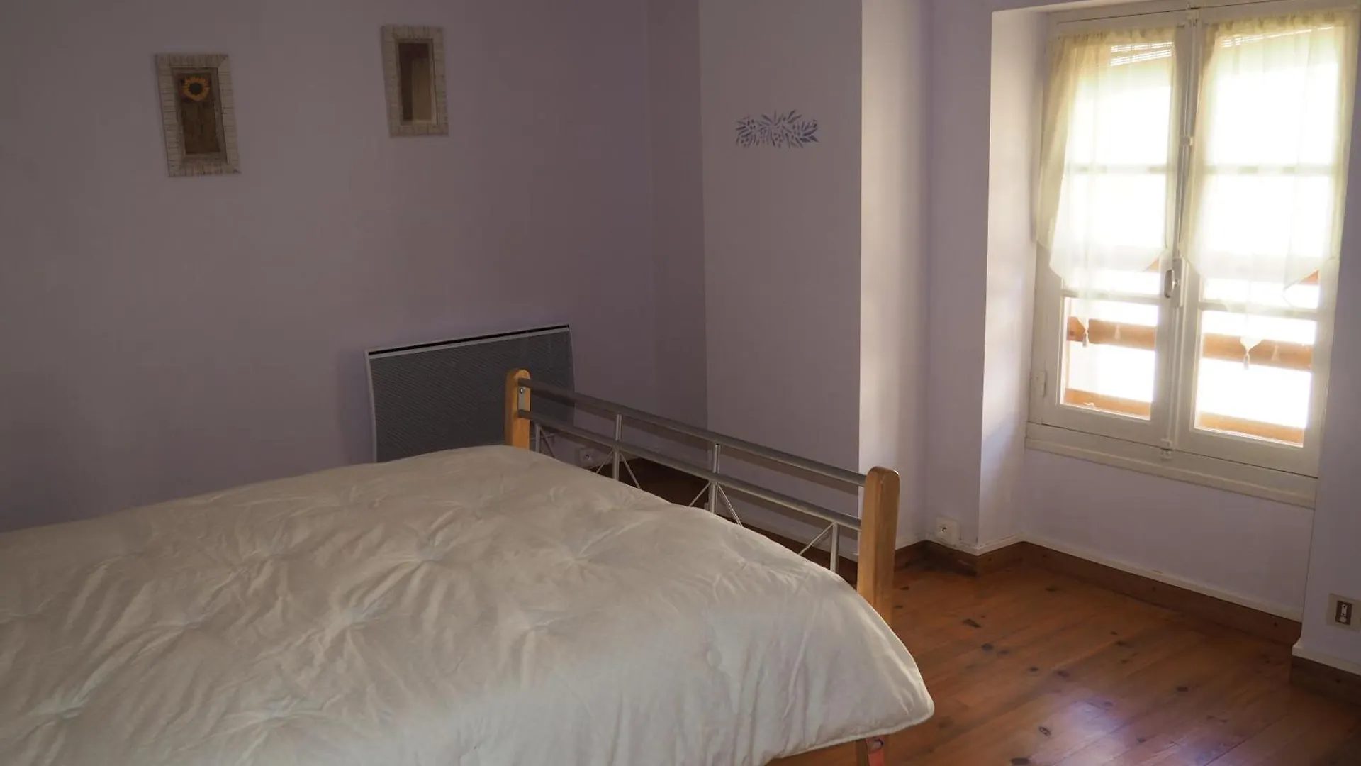 Gite Le Petit Bonheur Dans La Vallee Du Tarn Ambialet بيت للعطل